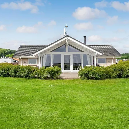 Cozy In Sjolund With House Sea View